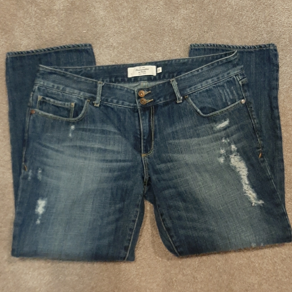 A&F Low rise capris, size 10